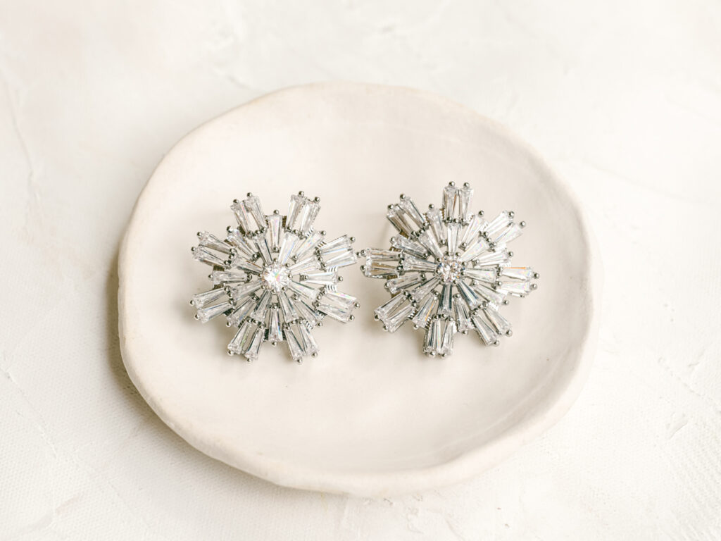 The White Collection stars bridal earrings